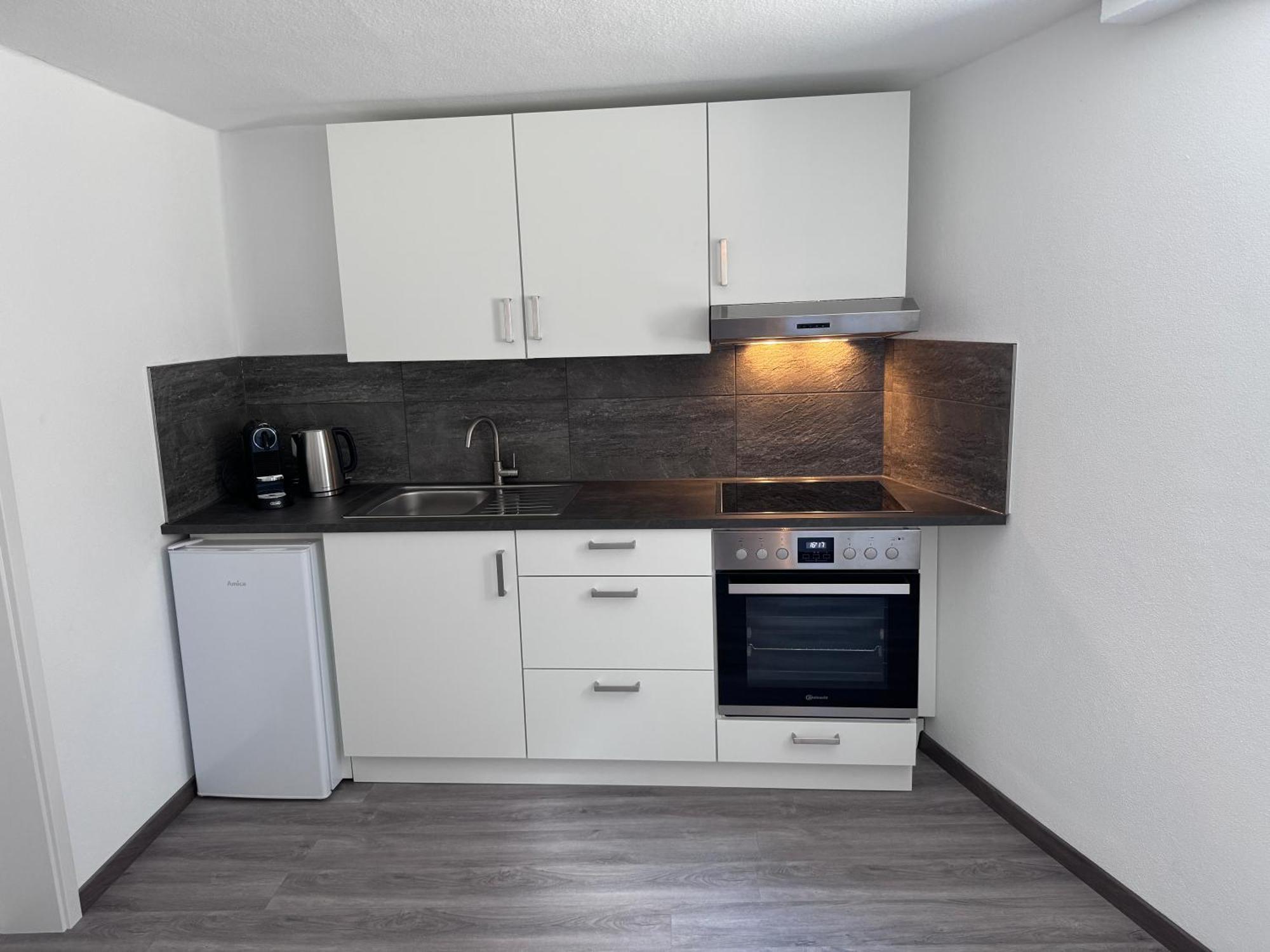 Ferienwohnung Direkt An Der Mosel Im Zentrum Von Zell Exterior photo